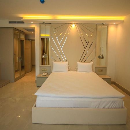 Goerguelue Hotel Merkezkoy Luaran gambar