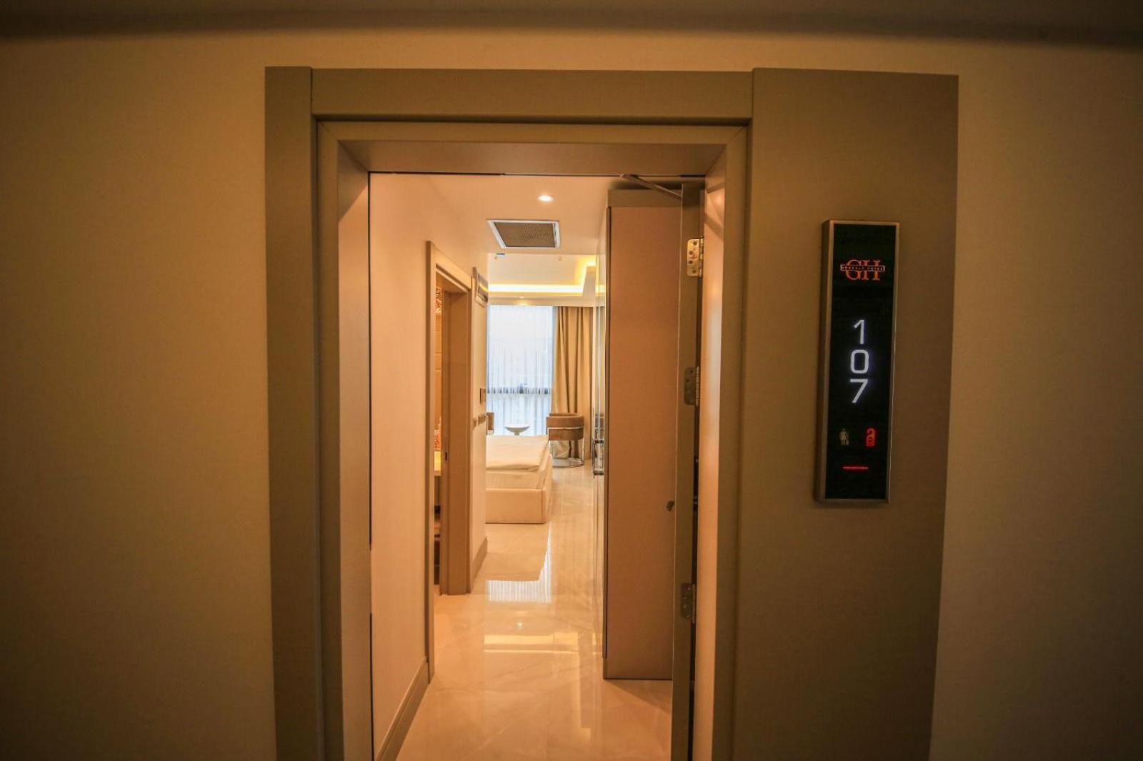 Goerguelue Hotel Merkezkoy Luaran gambar