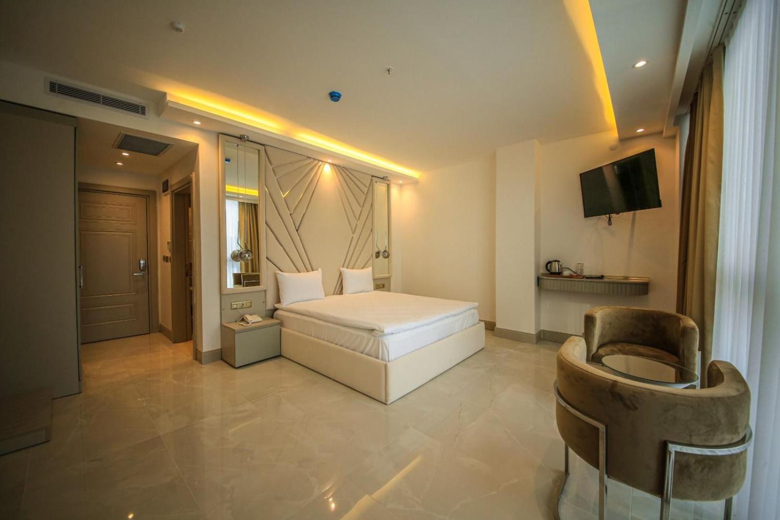 Goerguelue Hotel Merkezkoy Luaran gambar